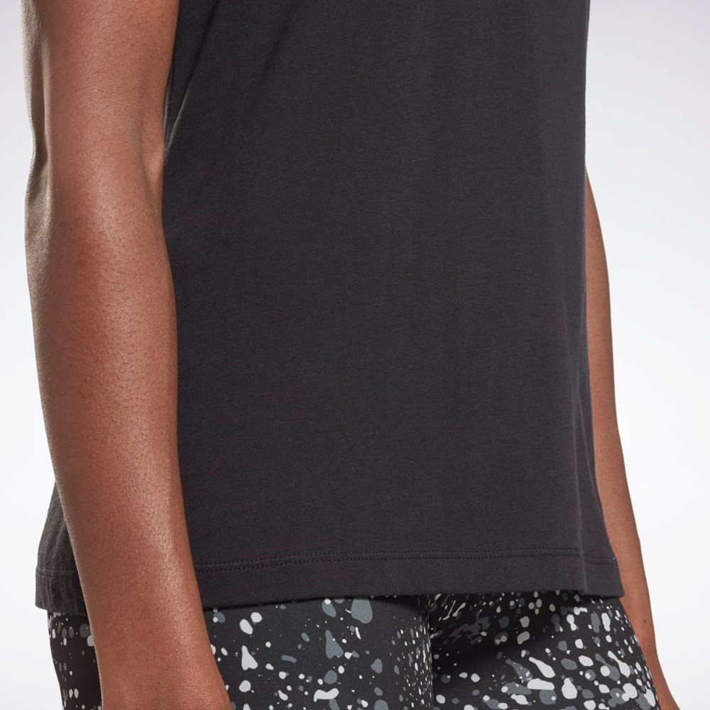 Black / White Reebok Training Essentials Graphic Tee | GU8329