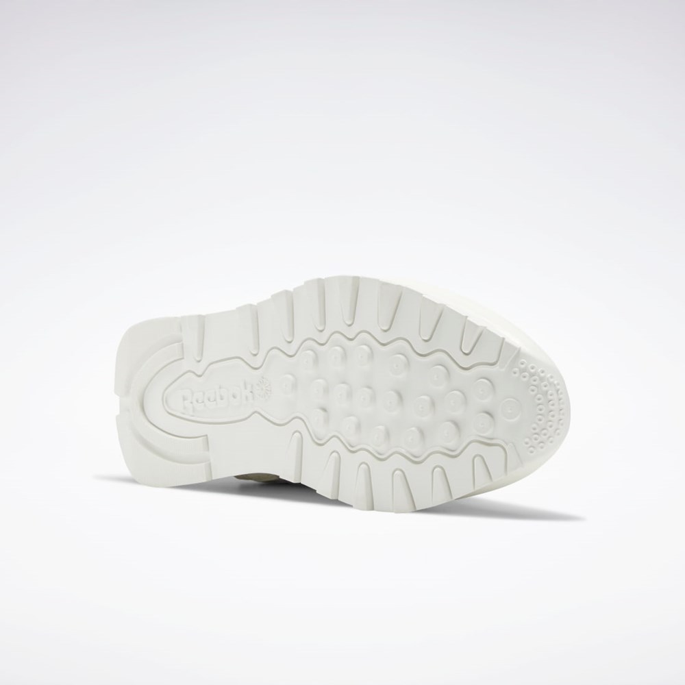 Chalk / Cold Grey / Ftwr White Reebok Classic Leather Make It Yours Shoes | GX6197