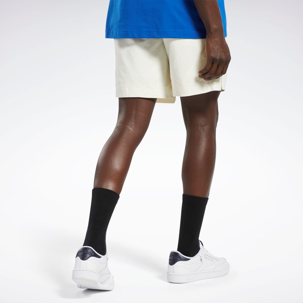 Classic White Reebok Classics Vector Shorts | HG1592