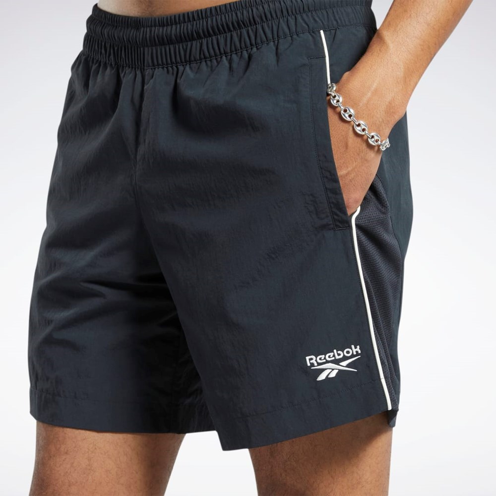Night Black / Night Black Reebok Classics Vector Shorts | HI4624