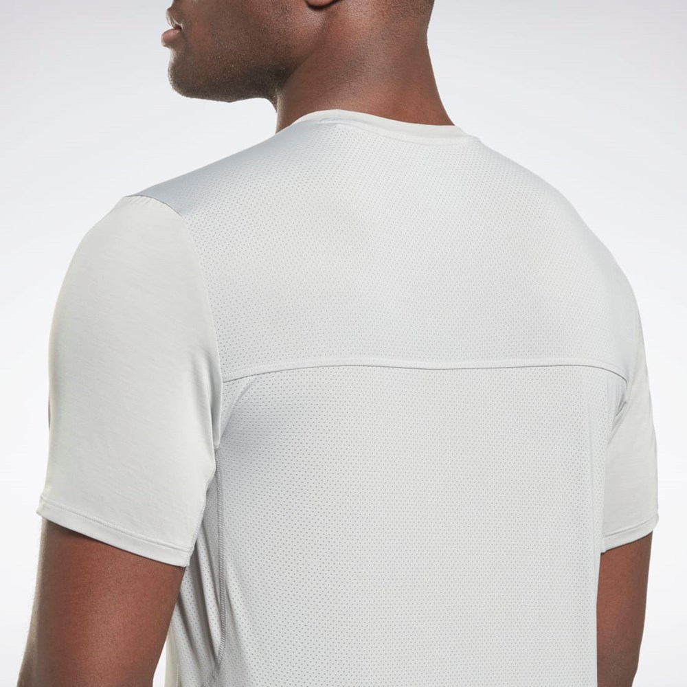 Pure Grey 3 Reebok ACTIVCHILL Graphic Athlete T-Shirt | HI0488